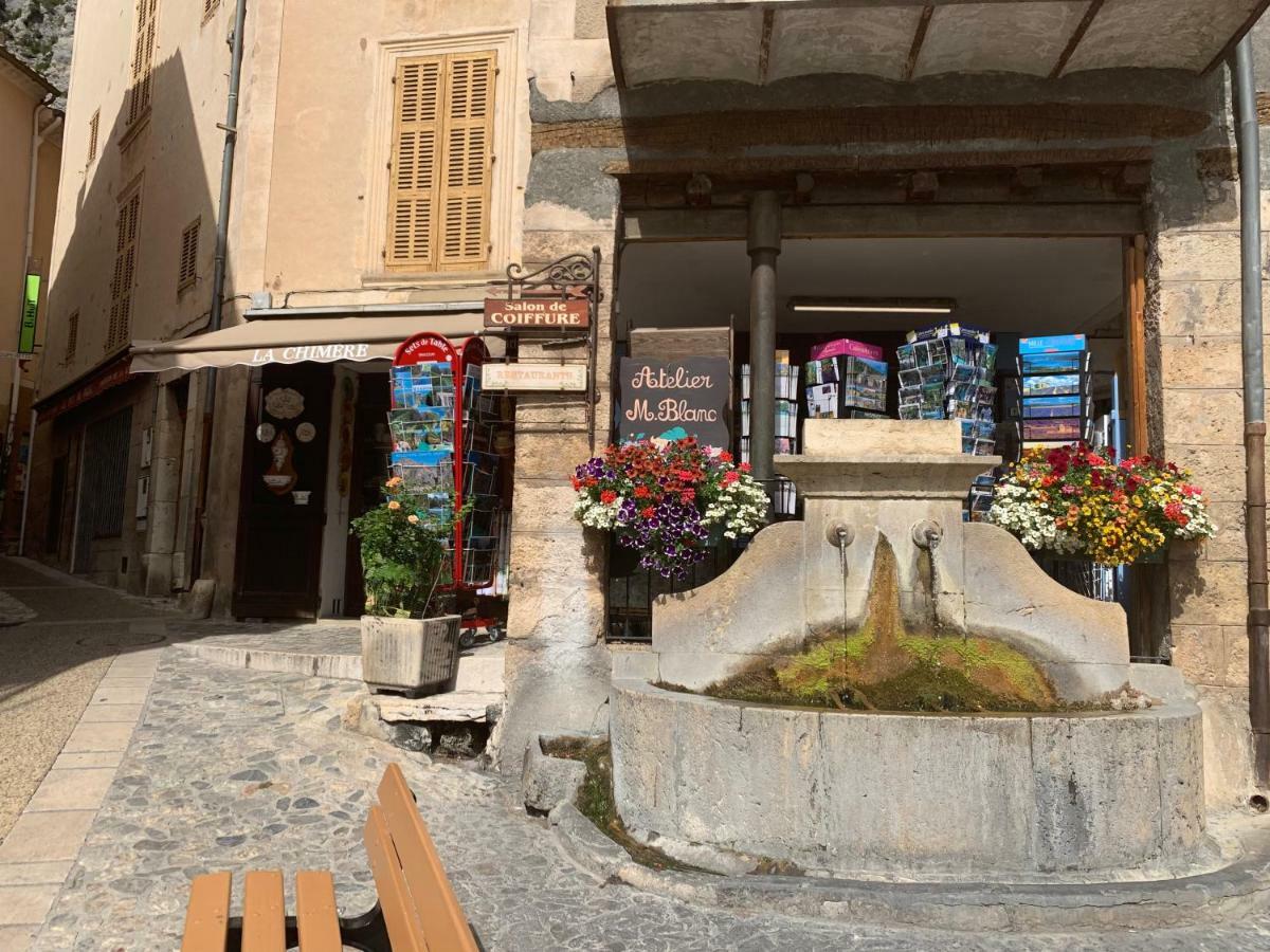 Appartement L'Etoile Moustiers-Sainte-Marie Exterior foto
